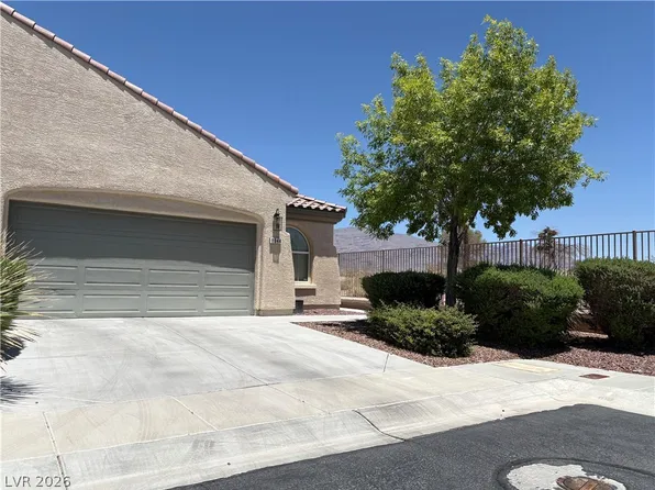 8944 Briar Bay Dr, Las Vegas, NV 89131