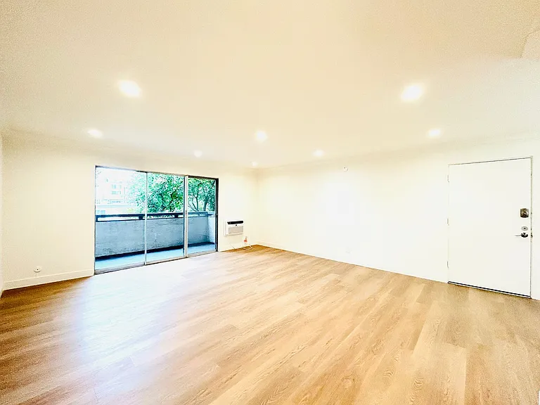 3735 Bagley Ave — Photo 2