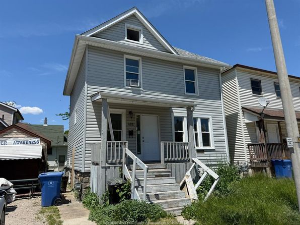 482 Caroline St, Windsor, ON N9A 6A6