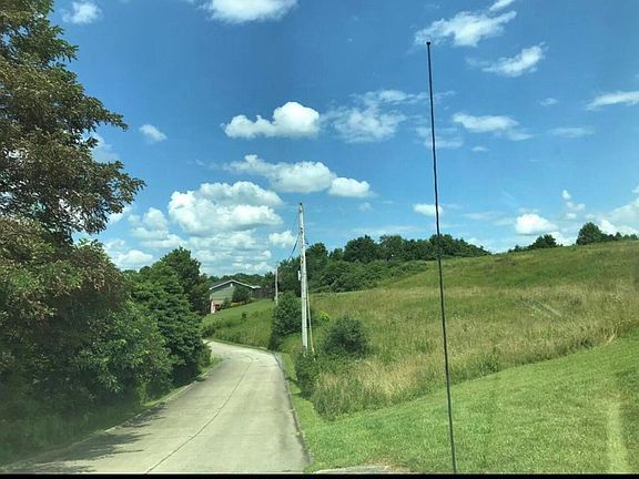 2nd image of Laurel Lane Green Summit Ests