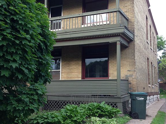4th image of 216 Ann St