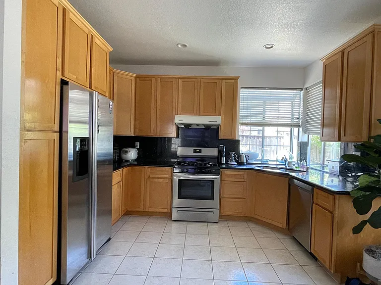 34172 Finnigan Ter — Photo 4