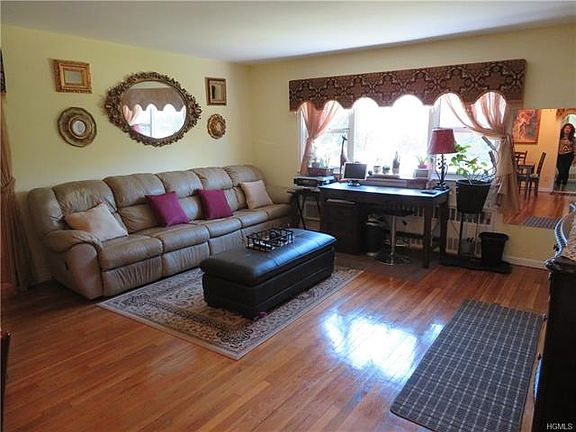 5th image of 163 S Highland Ave APT D