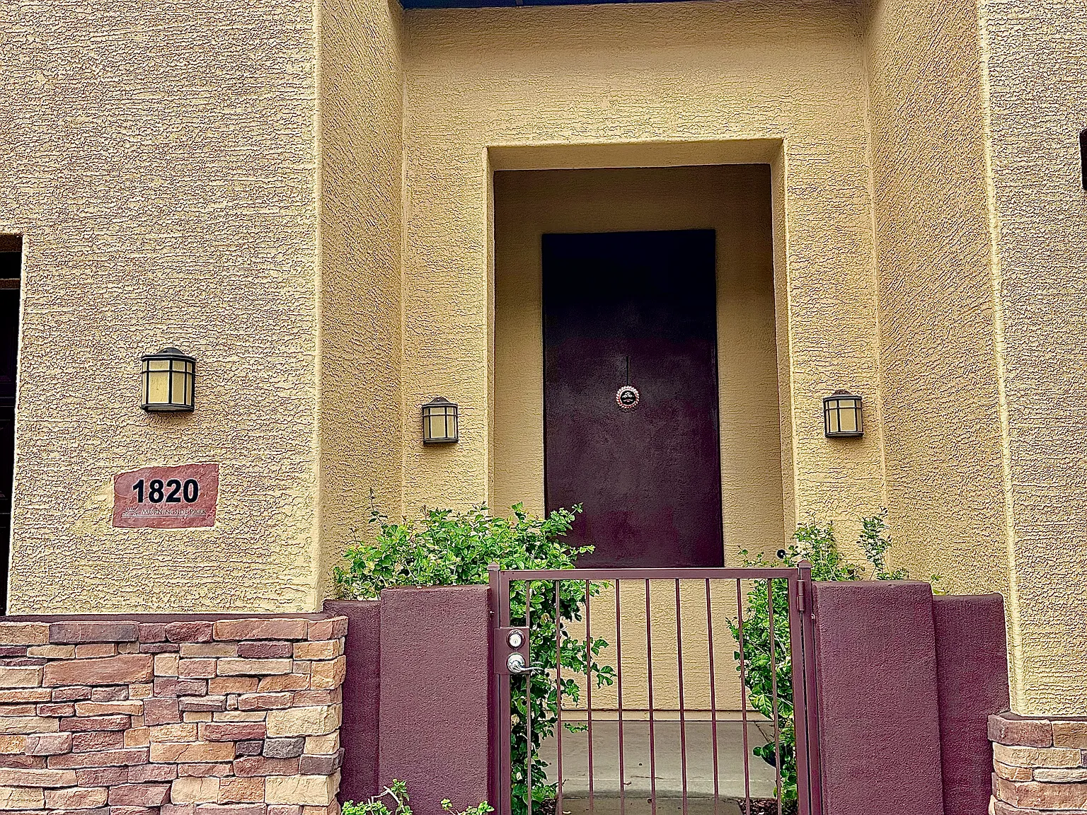 4 bed, 3.5 bath, 2889 sqft, $3,500 — Photo 2