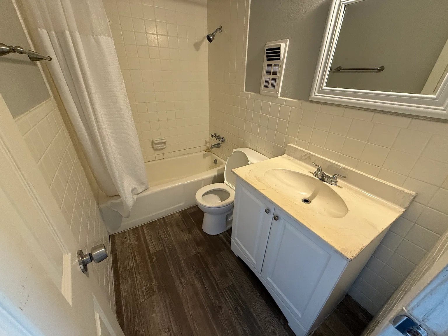 1314 E Grayson St — Photo 3