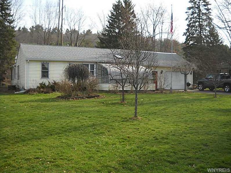 2nd image of 7293 Woodland Dr