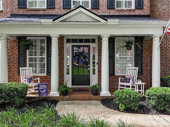 2nd image of 243 Chadwyck Ln