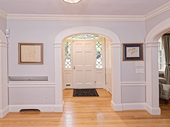 4th image of 133 Arnold Rd