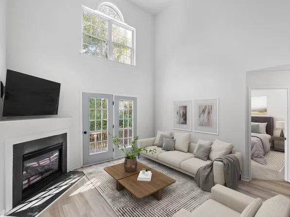 12 Sameer Ct, Durham, NC 27703