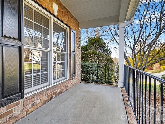 4th image of 211 Forest Walk Way