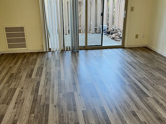 2nd image of 13001 Lincoln Way APT D