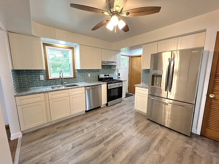 7204 Marko Ln — Photo 3