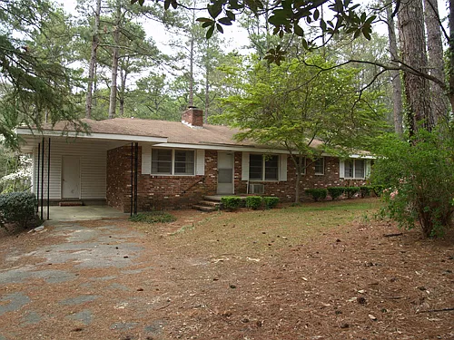 3 bed, 1800 sqft, $1,700 — Photo 1