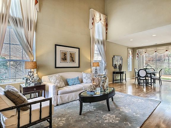 2nd image of 4006 Bouquet Park Ln