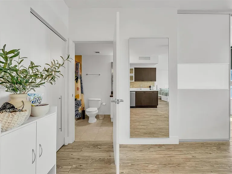 90 SW 3rd St #4303 — Photo 14