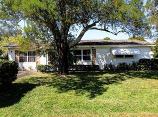 581 Concha Dr, Sebastian, FL 32958