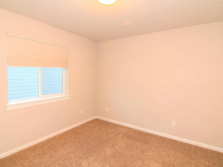 5013 Black Rock Loop SE — Photo 18