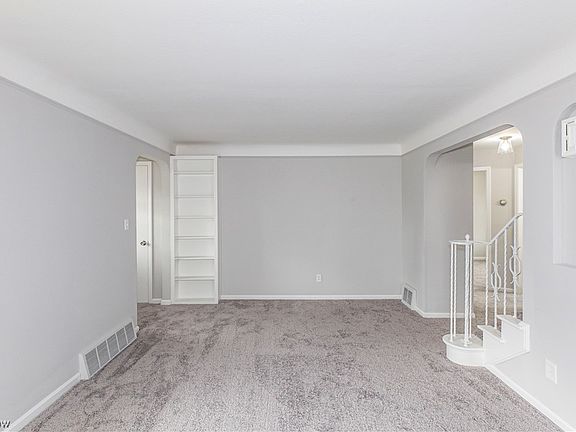 5th image of 8207 Garfield Blvd