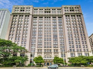 680 N Lake Shore Dr APT 214, Chicago, IL