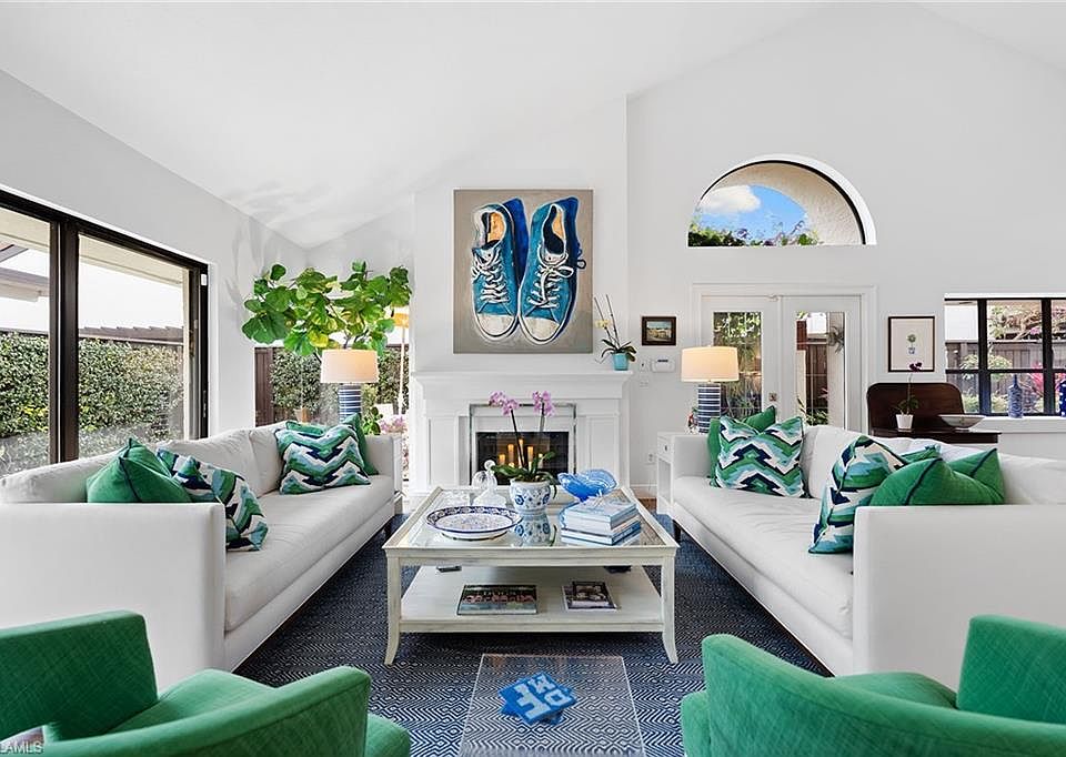 1st image of 515 Bay Villas LN