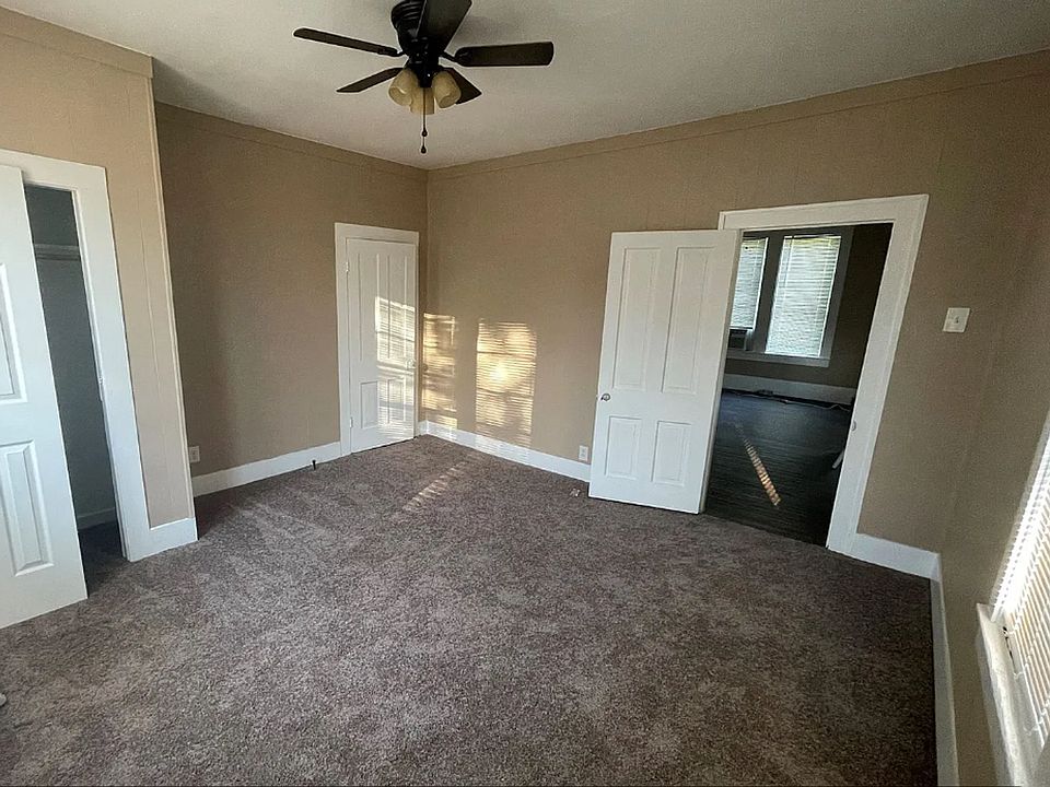 2233 W Oak 2233 W Oak St Denton TX Zillow