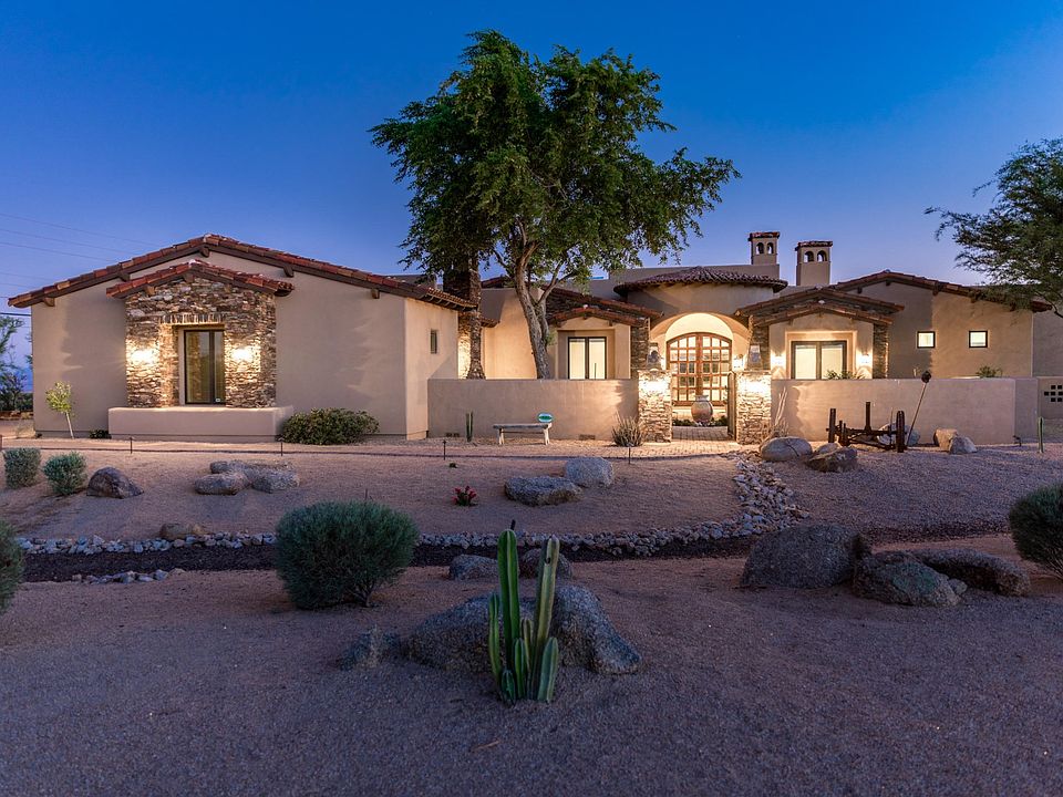 Twilight Elevation Front View