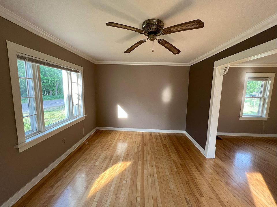 1st image of 23359 Dogwood Ave