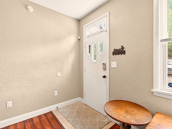 3rd image of 2835 Edwards Way