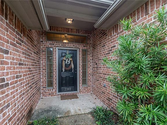 3rd image of 2303 Norham Dr