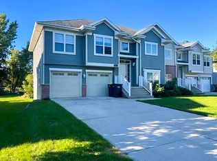 517 Progress Dr, Cottage Grove, WI 53527