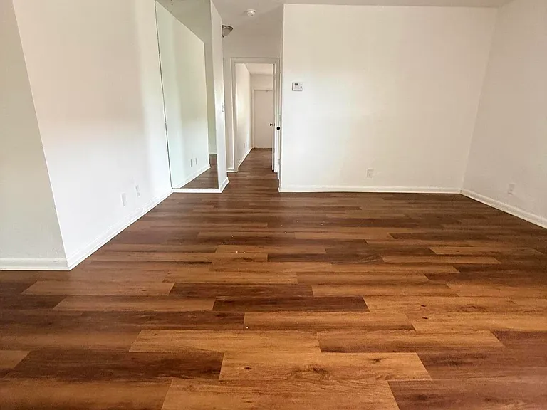 4001 NW 31st Ave #4 — Photo 12