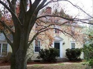 92 Central St, Andover, MA 01810