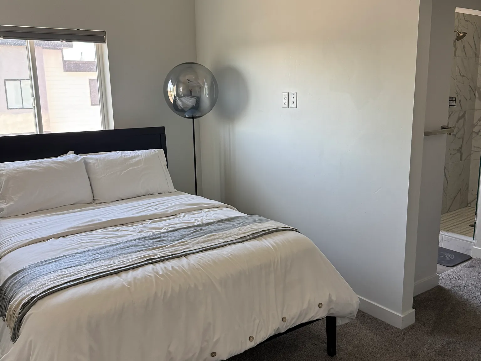 2 bed, 1850 sqft, $1,100 — Photo 1