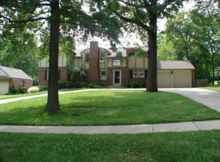 8432 Lee Blvd, Leawood, KS 66206