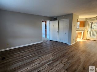 123 Gail Ln APT 1, Oliver Springs, TN 37840