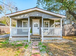 108 S 5th St, Fulton, TX 78358