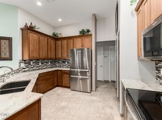 24110 S Lakestar Dr, Chandler, AZ 85248