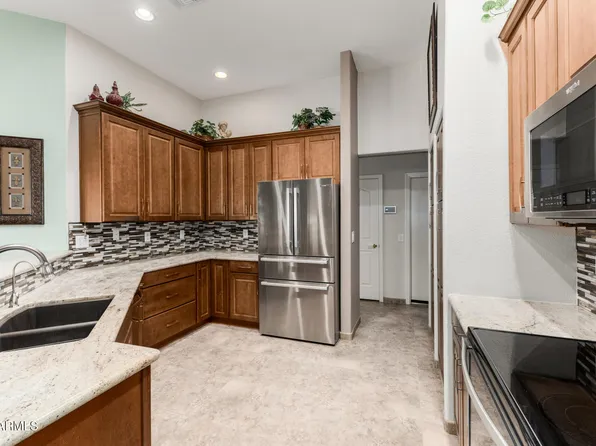 24110 S LAKESTAR Drive, Sun Lakes, AZ 85248