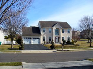 396 Buckingham Cir, Harleysville, PA 19438