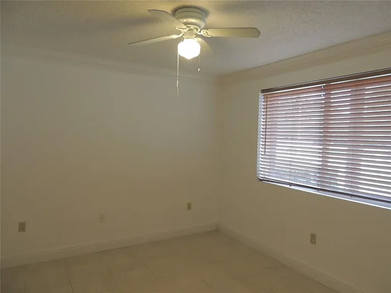 9905 Westwood Dr #16-3 — Photo 12