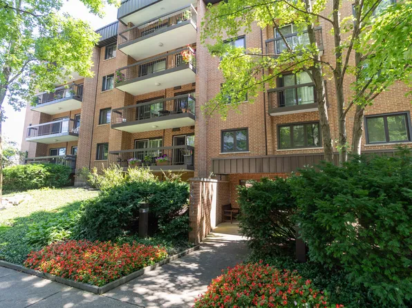 1695 2nd St APT 307, Highland Park, IL 60035