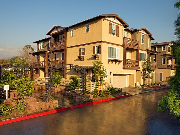 2nd image of 425 S Glendora Ave