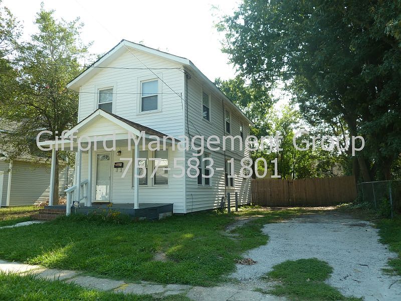 3008 Peronne Avenue