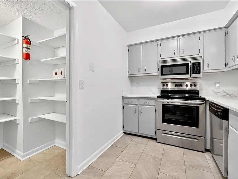 252 Summit Ridge Dr — Photo 6