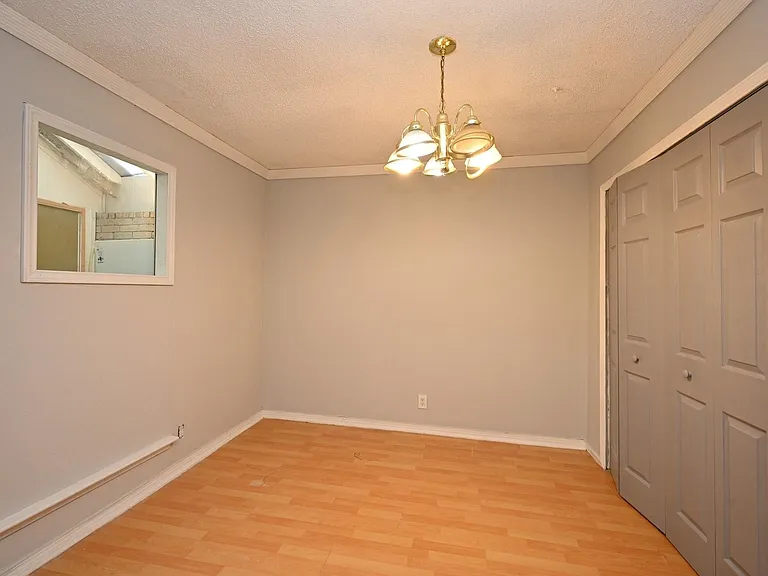13102 Richmond Ave — Photo 26