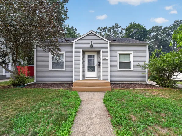 1357 Montague Ave, Muskegon, MI 49441