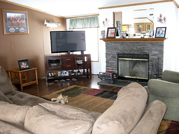 2nd image of 3562 Windsor Woods Dr