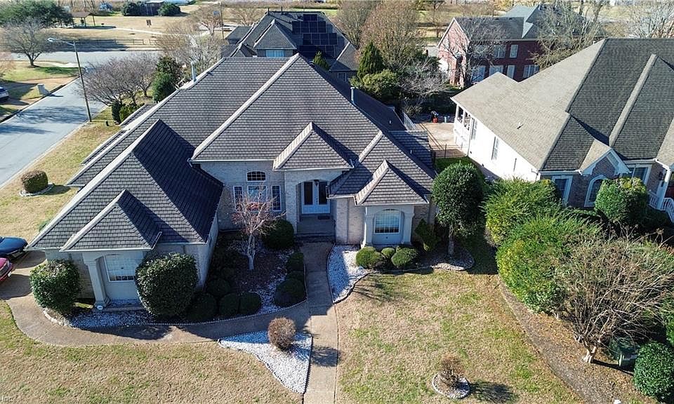 1st image of 4500 McRae Close