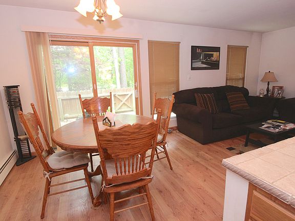5th image of 214 Ivy Meadow Ct