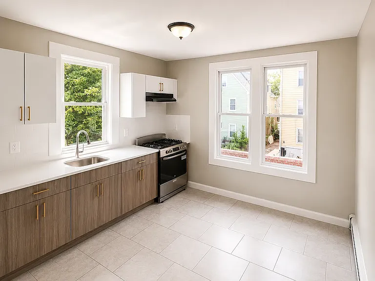 27-29 N Munn Ave #5C — Photo 2